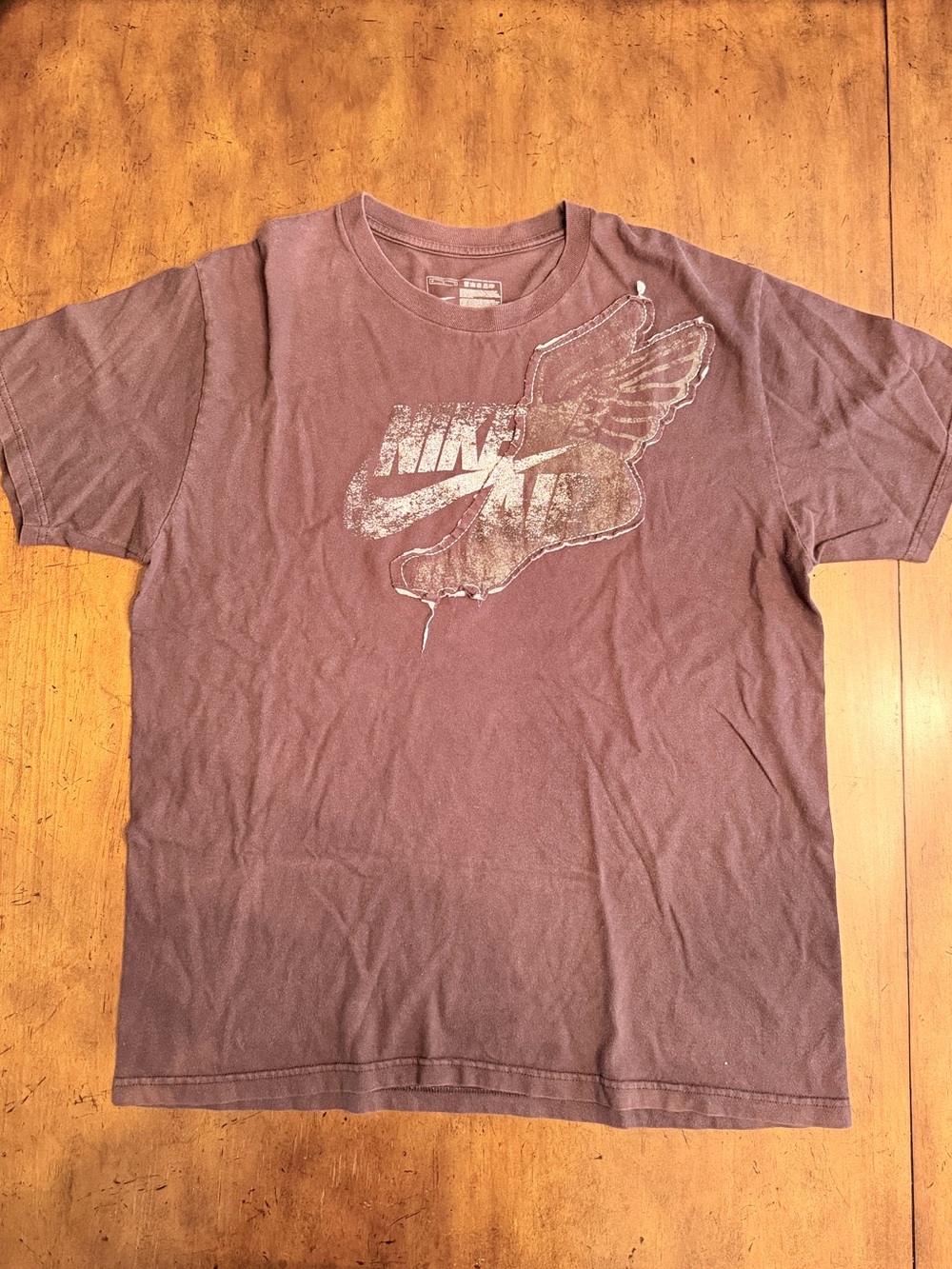 Nike Brown Graphic Wings T-Shirt Men’s Medium Y2K Distressed Logo Tee